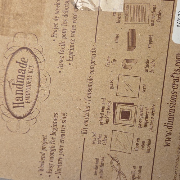 Dimensions Sparrow Embroidery Kit - Picture 2 of 5